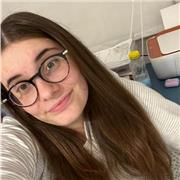 Soy una estudiante de Magisterio en Educació Infantil, capacitada para impartir cualquier materia a niños de entre 3 y 12 años.